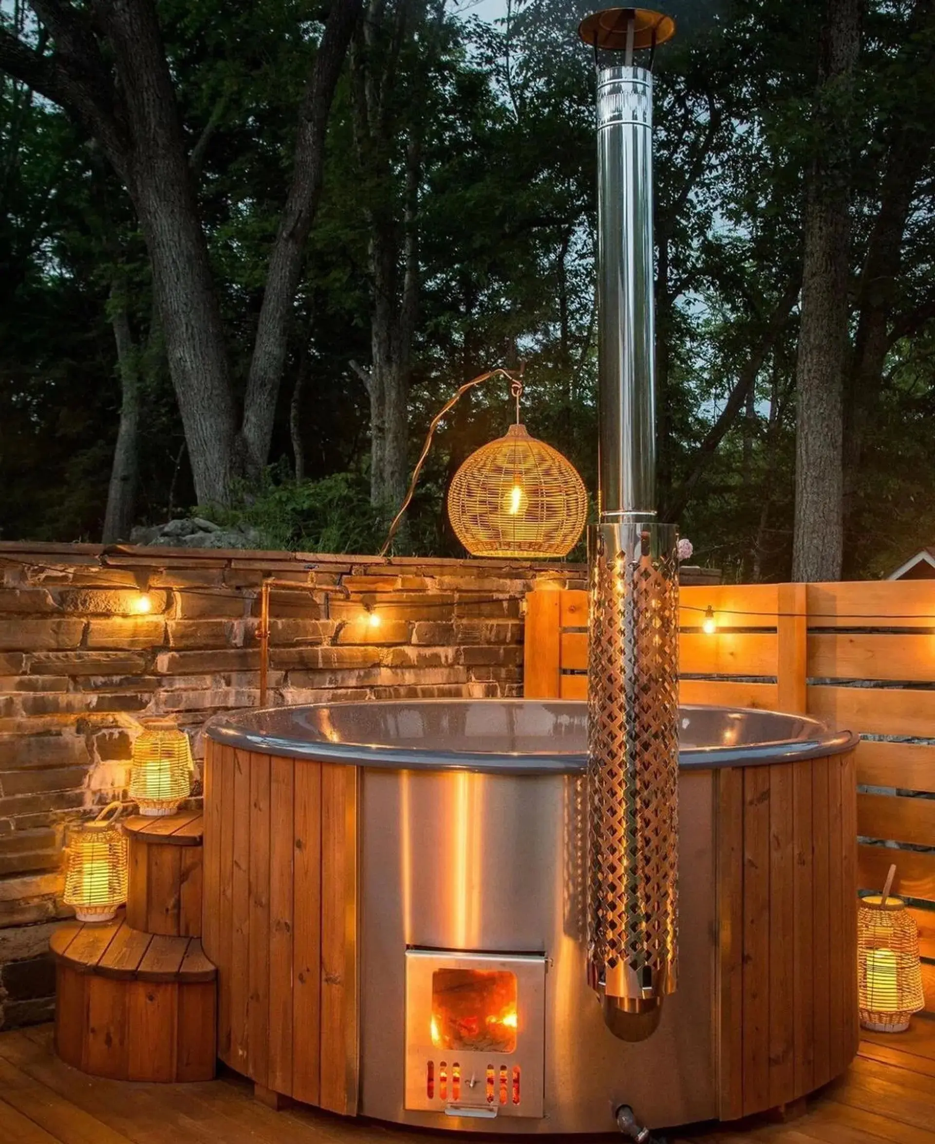 Deluxe Wood Fired Hot Tub With Liner - Limited Black Edition - Image 22